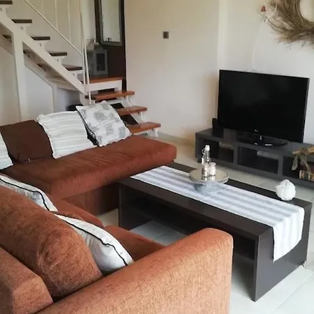 Nikolas Apartment. Aktaio Patra Apartment Rio