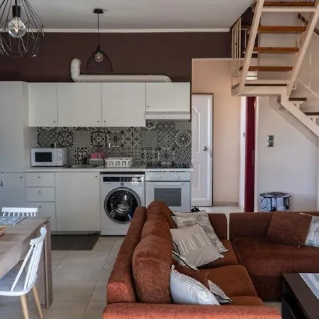 Διαμέρισμα Nikolas Apartment. Aktaio Patra *