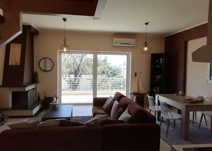 Nikolas Apartment. Aktaio Patra *