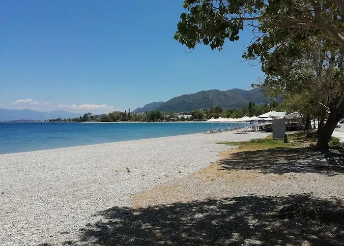 アパート Nikolas Apartment. Aktaio Patra リオ